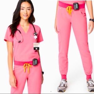 FIGS Scrub Set - Pink 🌸